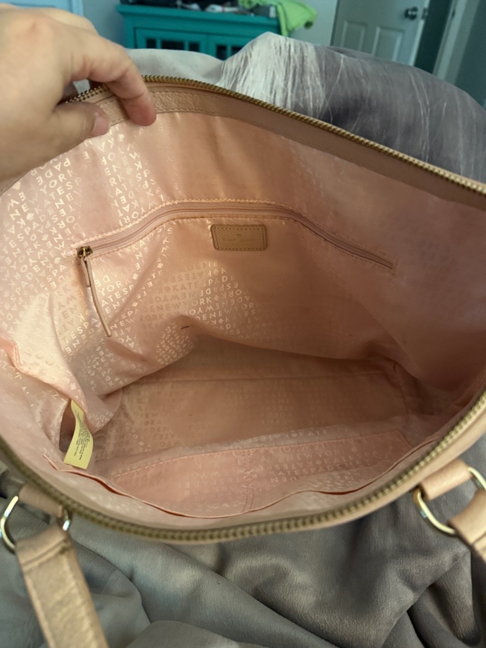 Kate Spade  Leather Tote Bag in Blush Pink - Picture 3 of 8